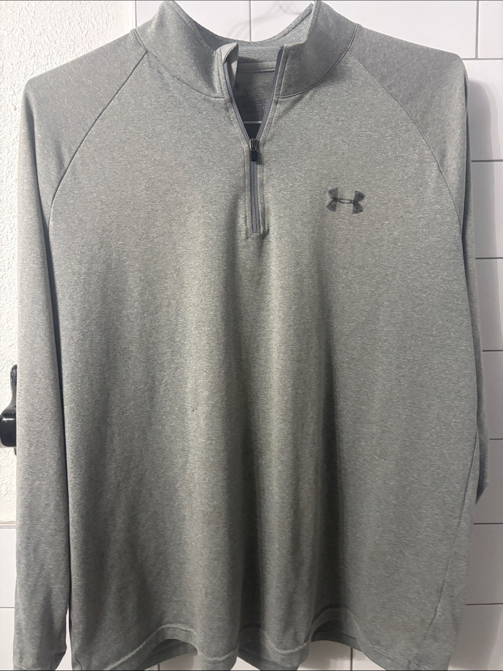 Under Armour Men's Light Gray Quarter-Zip Performance Pullover